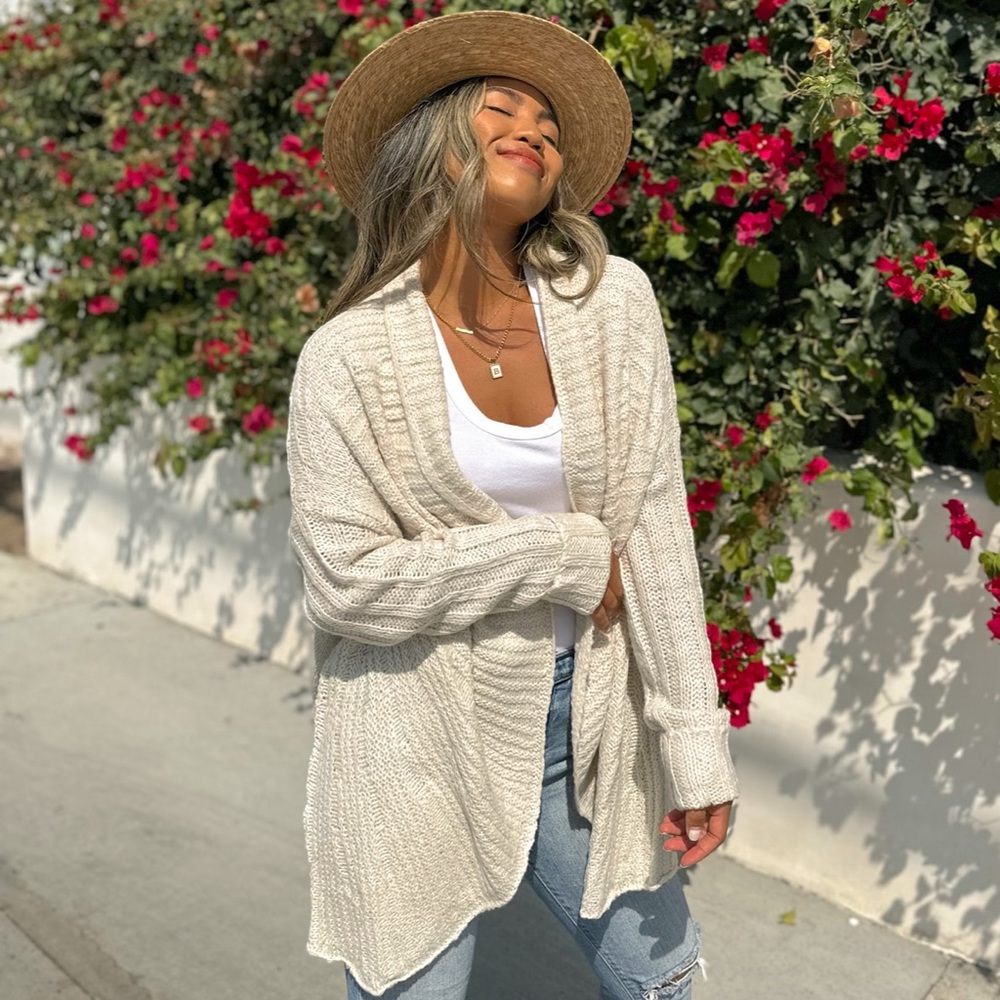 NWT Cream Cardigan